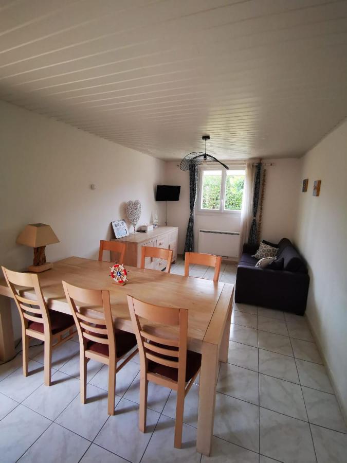 Gites Avec Grande Piscine Et Sa Terrasse Privative Bernis ภายนอก รูปภาพ